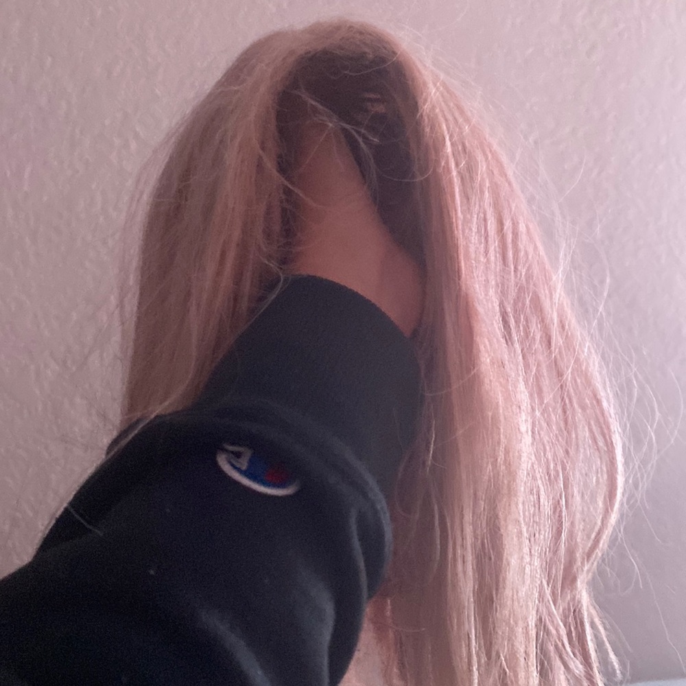 Blonde pinkish short wig